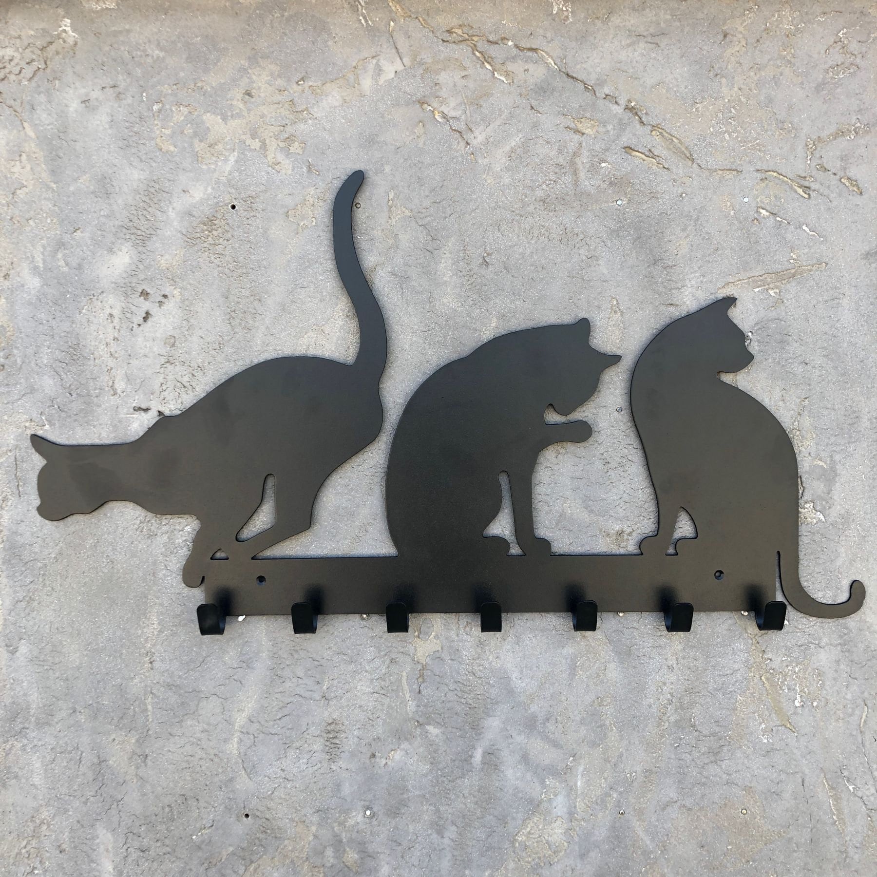 Cat's at the window Wall-Mounted Coat Rack – BARBECUEPITSTOP