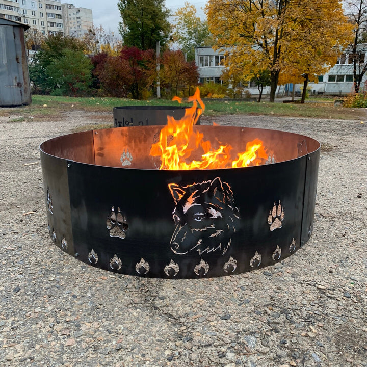 Wolf Heavy Duty Fire Pit Ring, Custom Backyard Fire Ring, Outdoor Metal Fire Pit, Wild Animals Nature Patio Fire, Hot Roll Steel Fire Pit